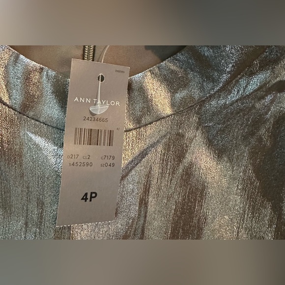 NWT Ann Taylor Metallic Lame’ Pleated Gold Shimmer Party Dress - Picture 9 of 10
